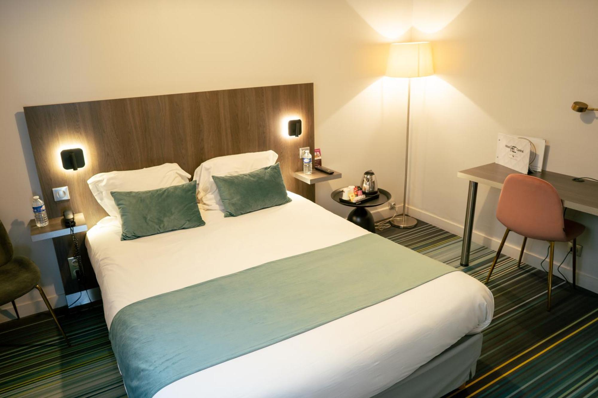 Central Hotel 3*